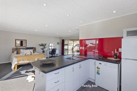 Photo of property in 21 Elizabeth Street, Moera, Lower Hutt, 5010