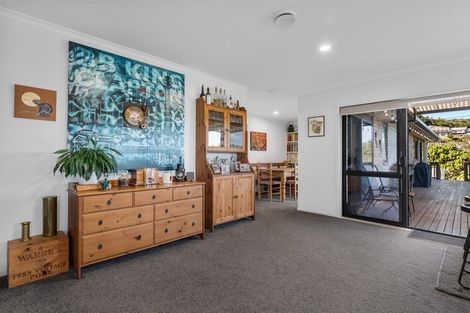 Photo of property in 76 Oteki Park Drive, Welcome Bay, Tauranga, 3112