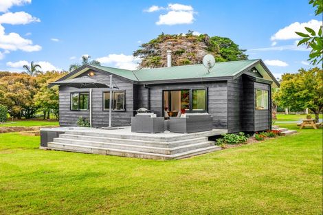 Photo of property in 244 Omaha Flats Road, Tawharanui Peninsula, Warkworth, 0986