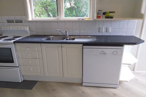 Photo of property in 253 Great North Road, Henderson, Auckland, 0612