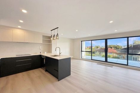 Photo of property in 7c Taratoa Street, Point England, Auckland, 1072
