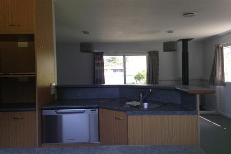 Photo of property in 7 Trengove Place, West Harbour, Auckland, 0618