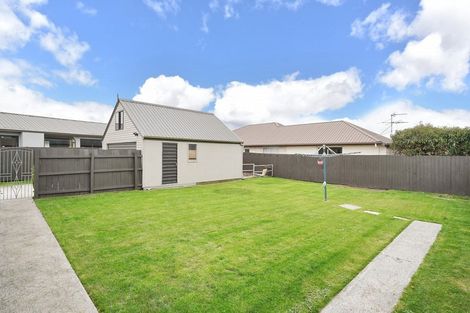 Photo of property in 4 Burnridge Place, Belfast, Christchurch, 8051
