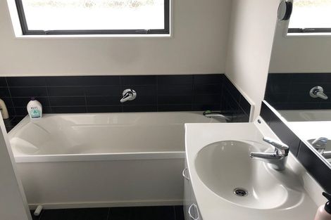 Photo of property in 13 Karo Street, Ruakaka, 0116