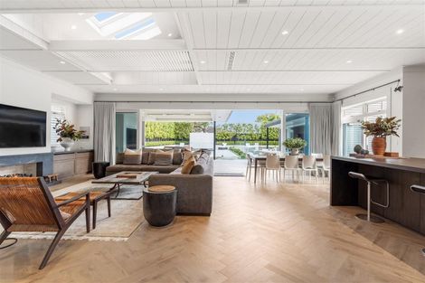 Photo of property in 12 Clifton Road, Hauraki, Auckland, 0622