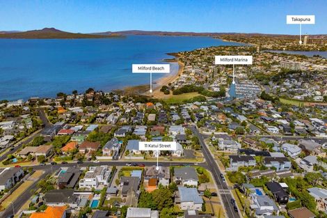 Photo of property in 11 Katui Street, Castor Bay, Auckland, 0620