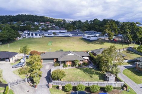 Photo of property in 13 Tom Keven Way, Pukekohe, 2120