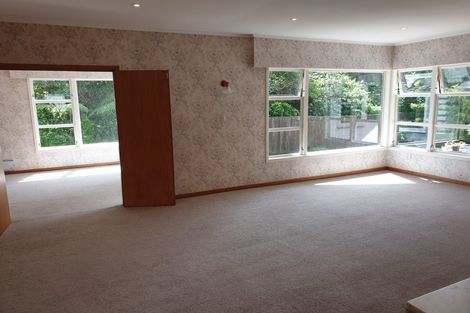 Photo of property in 3 Aylesbury Way, Karori, Wellington, 6012