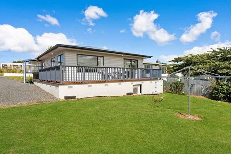 Photo of property in 8 Macandrew Street, Owaka, 9535