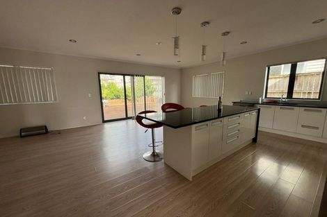 Photo of property in 99 Flat Bush School Road, Flat Bush, Auckland, 2019