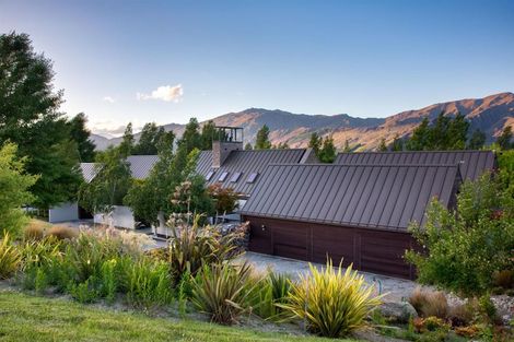 Photo of property in 8 Bendemeer Lane, Lake Hayes, Queenstown, 9371