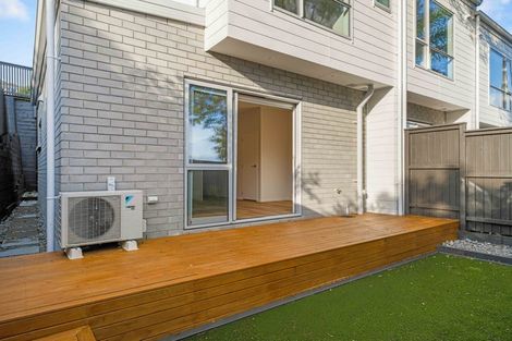 Photo of property in 1/15 Sea Vista Avenue, Beach Haven, Auckland, 0626
