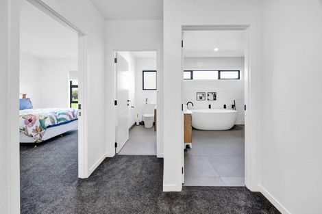 Photo of property in 66d Flint Road, Stratford, 4332