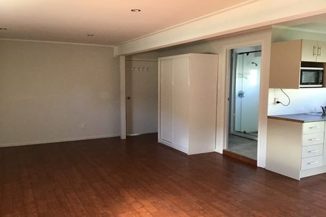 Photo of property in 15 Jasmine Avenue, Dinsdale, Hamilton, 3204