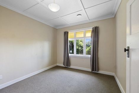 Photo of property in 105 Fulford Street, New Plymouth, 4310