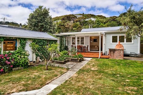 Photo of property in 39 Cluny Road, Plimmerton, Porirua, 5026
