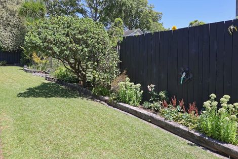 Photo of property in 3 Tracey Terrace, Te Atatu South, Auckland, 0602