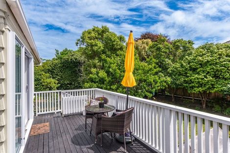 Photo of property in 25 Golf Road, Paraparaumu Beach, Paraparaumu, 5032