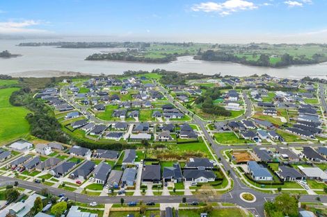 Photo of property in 59 Mclarin Road, Glenbrook, Waiuku, 2681