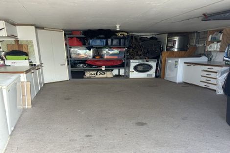 Photo of property in 398 Queens Drive, Lyall Bay, Wellington, 6022