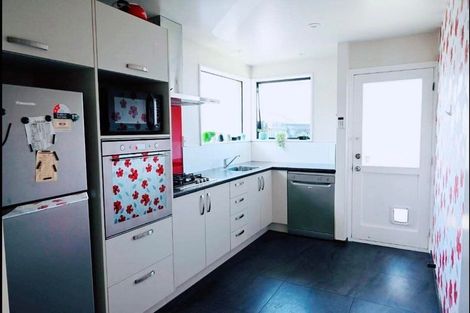 Photo of property in 2/99 Denise Crescent, Hornby, Christchurch, 8042