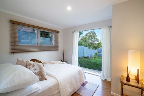 Photo of property in 16 St Peters Street, Northcote, Auckland, 0627