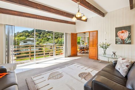 Photo of property in 10 Deller Grove, Silverstream, Upper Hutt, 5019