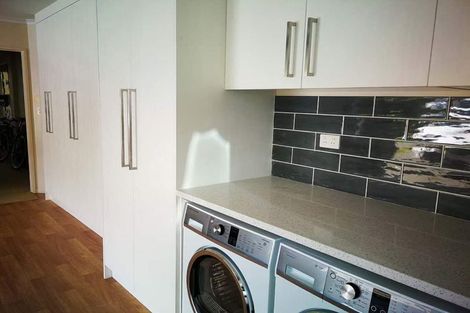 Photo of property in 54 Roberta Crescent, Orewa, 0931