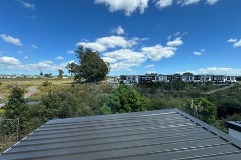 Photo of property in 33 John Gray Street, Papakura, 2110