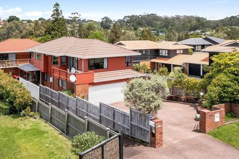 Photo of property in 1/10 Channel View Road, Campbells Bay, Auckland, 0630