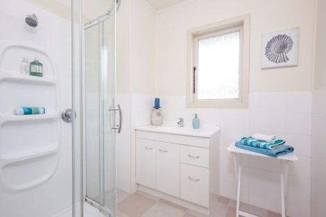 Photo of property in 81 Smythe Road, Henderson, Auckland, 0612