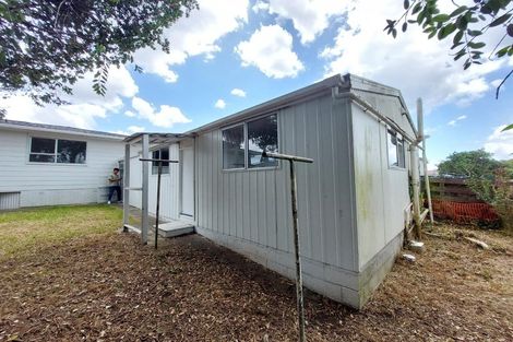 Photo of property in 11 Gambare Place, Wattle Downs, Auckland, 2103