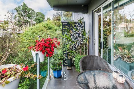 Photo of property in 1/7 Alston Avenue, Kelston, Auckland, 0602
