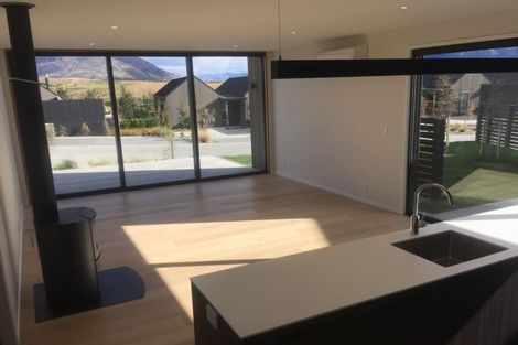 Photo of property in 29 Falconer Rise, Jacks Point, Queenstown, 9371