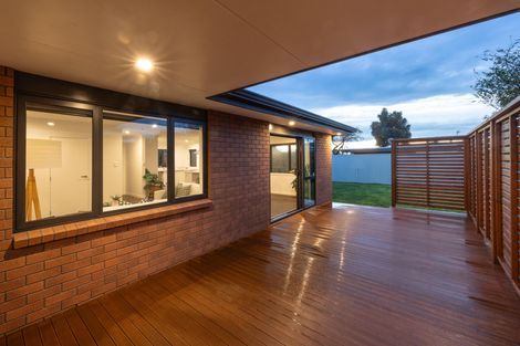 Photo of property in 702 Pioneer Highway, Takaro, Palmerston North, 4412