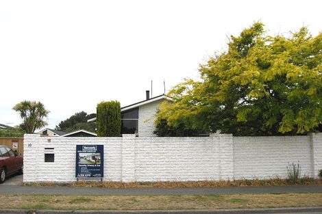 Photo of property in 10 Glen Place, Parklands, Christchurch, 8083