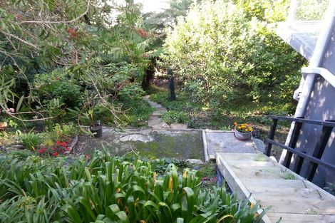 Photo of property in 1/7 Alston Avenue, Kelston, Auckland, 0602