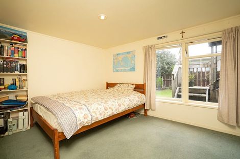 Photo of property in 18 Lavelle Road, Henderson, Auckland, 0612