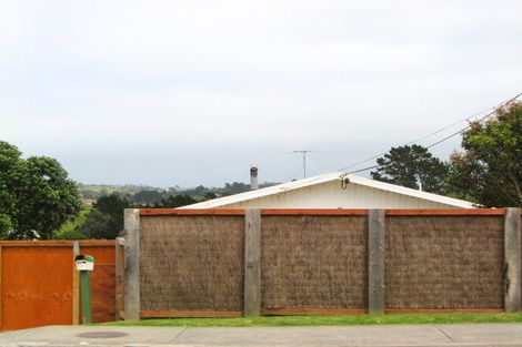Photo of property in 23 Shakespear Road, Army Bay, Whangaparaoa, 0930