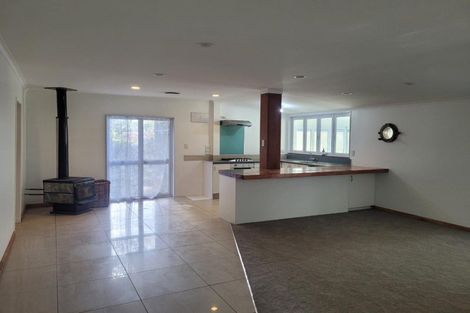 Photo of property in 107a Seaview Road, Westown, New Plymouth, 4310