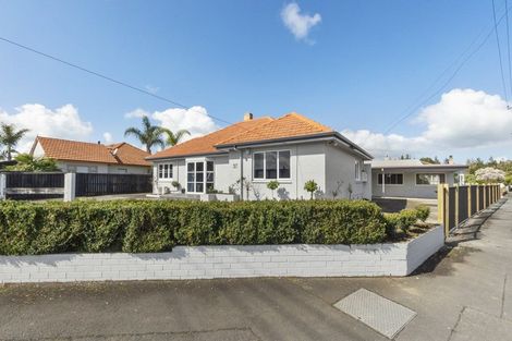 Photo of property in 37 Maeroa Road, Beerescourt, Hamilton, 3200