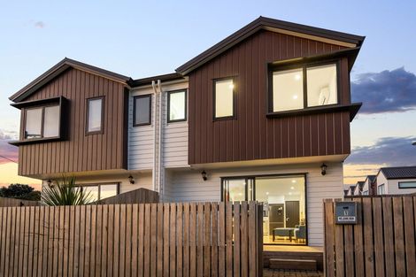 Photo of property in 1/135 Lancaster Road, Beach Haven, Auckland, 0626