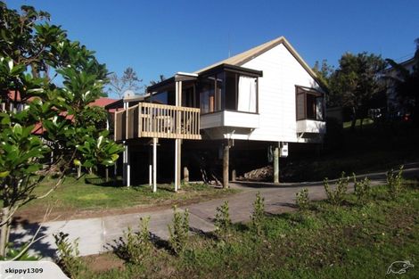 Photo of property in 2/21 Long Bay Drive, Torbay, Auckland, 0630