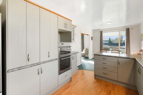 Photo of property in 10 Seymour Street, Hornby, Christchurch, 8042