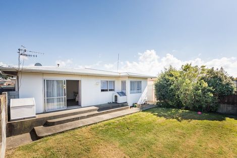 Photo of property in 6a Purdie Place, Milson, Palmerston North, 4414