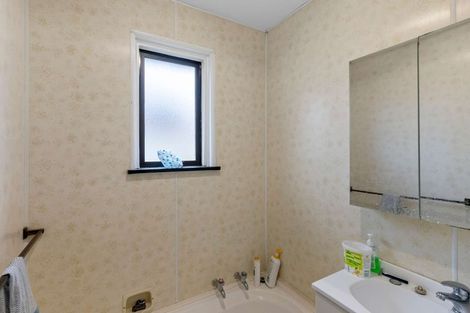 Photo of property in 19 Tinokore Street, Hei Hei, Christchurch, 8042