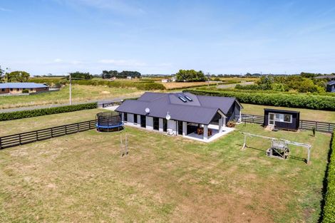 Photo of property in 405 Ketemarae Road, Normanby, Hawera, 4675