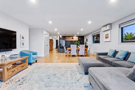 Photo of property in 59 Mclarin Road, Glenbrook, Waiuku, 2681