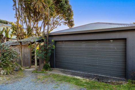 Photo of property in 84 Ames Street, Paekakariki, 5034
