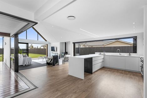 Photo of property in 16 Townson Road, Marshland, Christchurch, 8083